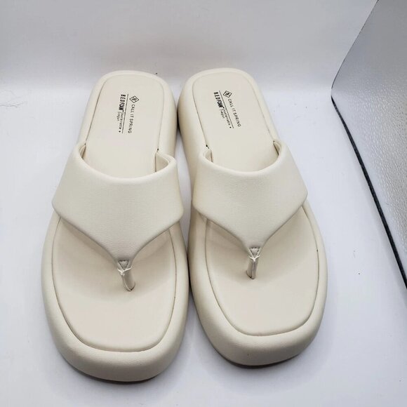 Call it Spring Ladies' Size 10 MAKENA chunky Thong Sandals WHITE, Slides VEGAN - Picture 4 of 7
